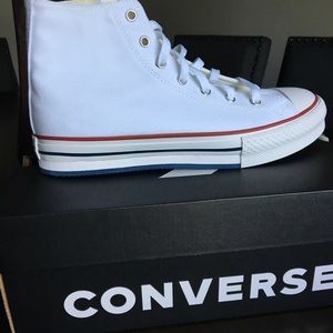 NWT Chuck Taylor All Star Lift High Top
